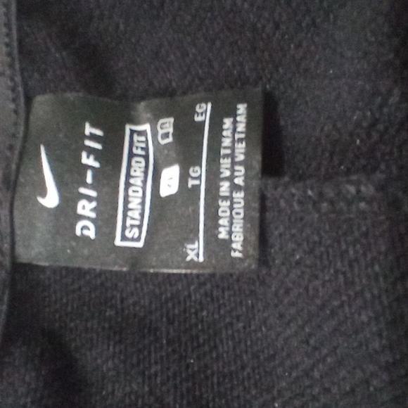 Nike sweats ( standard fit ) - Picture 7 of 7
